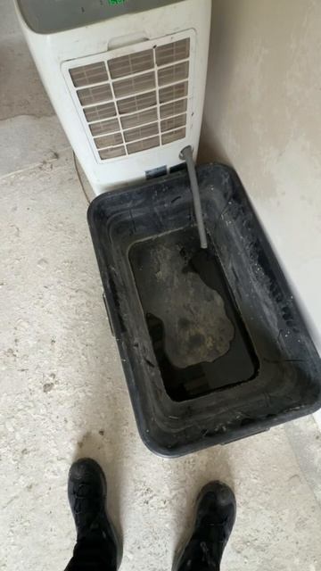 1650 литров – такое количество воды будет выходить около месяца, если прохладно, и 1.5 месяца зимой