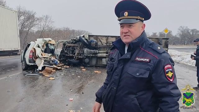 В Приморье сотрудники полиции устанавливают обстоятельства автоаварии со смертельным исходом