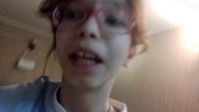 Перестановка в комнате!!(оценка брата и папы)