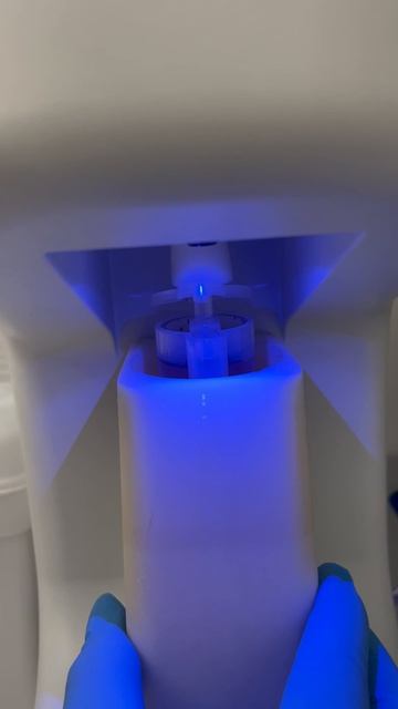 К сожалению, мы все чаще сталкиваемся с пациентами, которые жалуются на облысение 😕