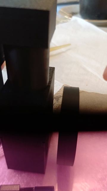 у нас 1-ый пневматический двигатель!!!!!!