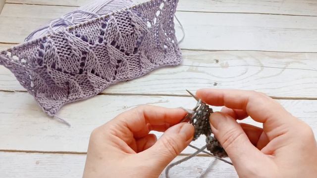 Ажурный узор спицами.