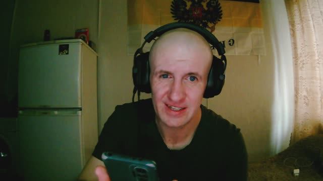 Мафиозник поехал на пилораму от нейросети