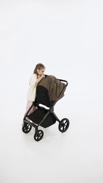 Коляска Carrello Ultra F со складной люлькой