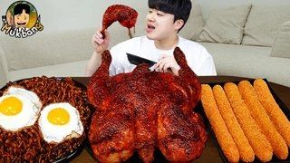 АСМР МУКБАНГ Жареный цыпленок, сырная палочка, лапша с черной фасолью, кимчи Корейская еда