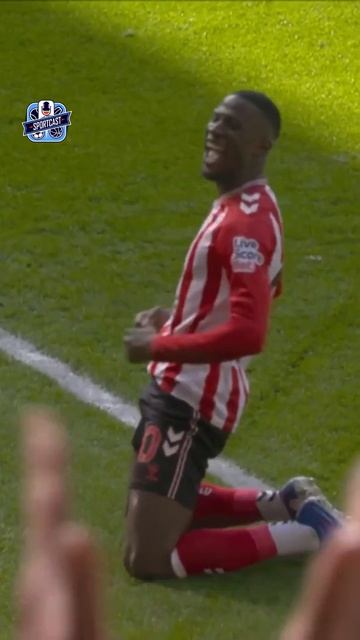 🧨«Сандерленд» впервые с апреля 2010 года обыграл «Тоттенхэм» в Премьер-Лиге.