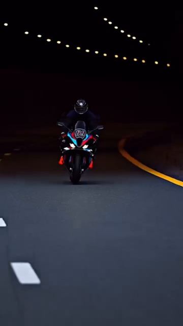 Akon - Right Now (Na Na Na)