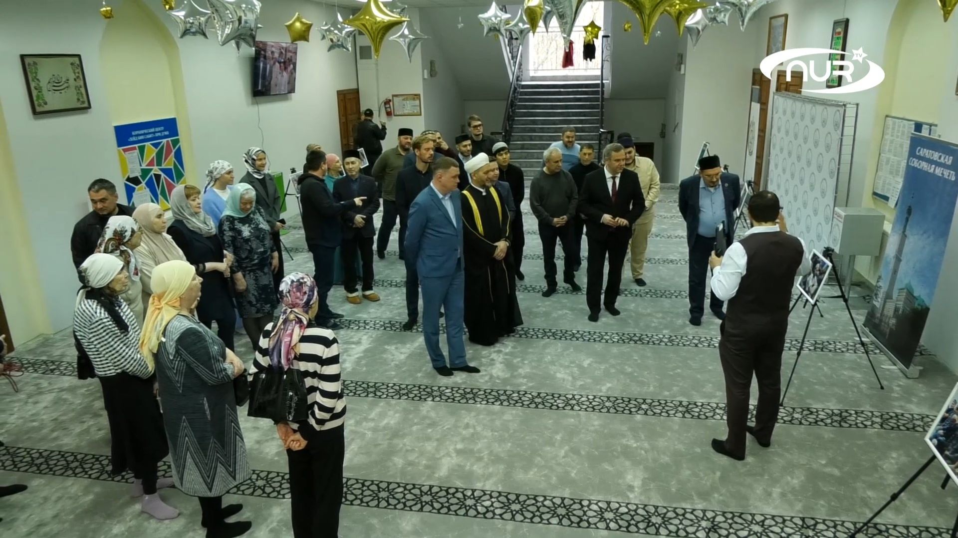 Кто приходит в мечеть Саратова? Уникальные фотографии!