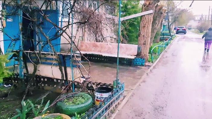 Видео под кофеёк ☕Прогулка под дождём!