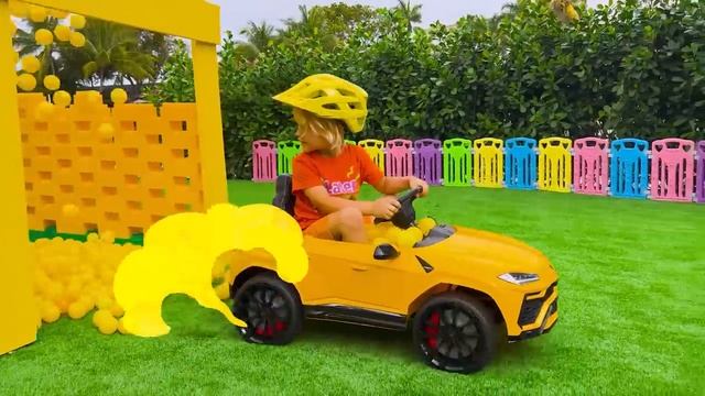 Ники и Крис - любимые истории с младшим братом