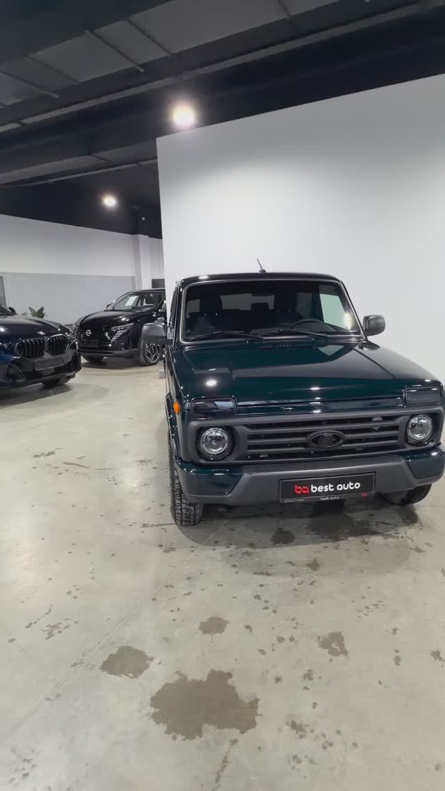 Нива темно-зеленая блек 2024 1 хозяин