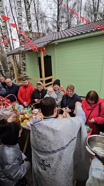 ХРИСТОС ВОСКРЕСЕ, дорогие друзья!