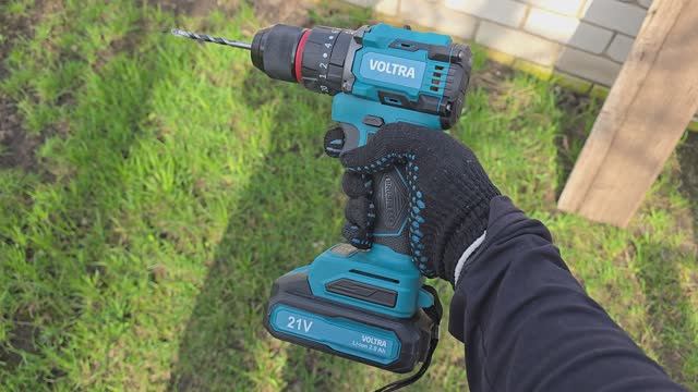 Аккумуляторный шуруповерт VOLTRA