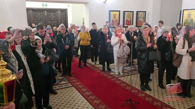 Святой свет: из Иерусалима в Братск доставили частицу Благодатного огня