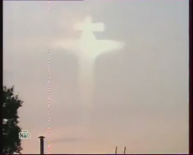 Крест в небе 2008г