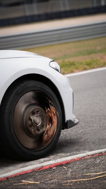 Тестируем новые тормоза на автокроссе #авто #тормоза #тестдрайв