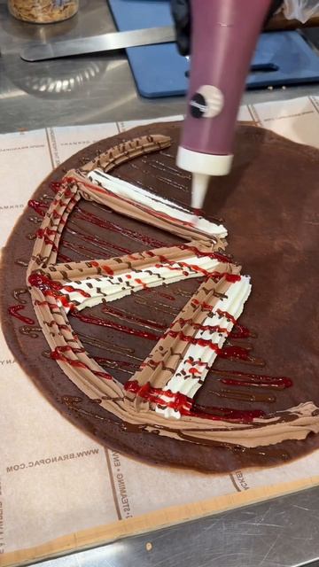 Невероятное мороженое из крема и блинчиков