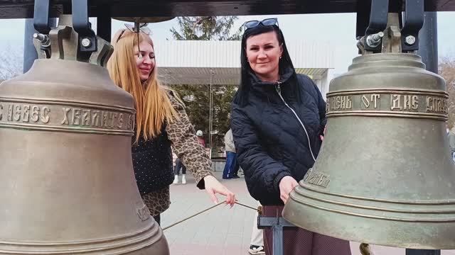 «Пасхальный перезвон»: праздник света и радости в Кургане