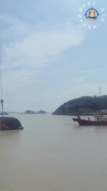 Наелся и спит