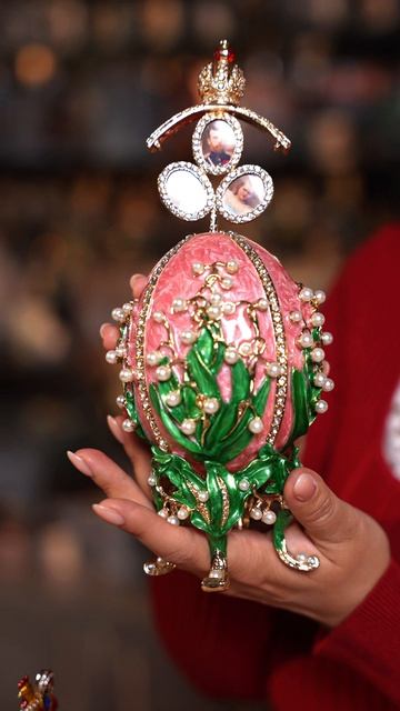 У нас собраны уникальные изделия в стиле Фаберже — ручная работа и тончайшая проработка деталей.