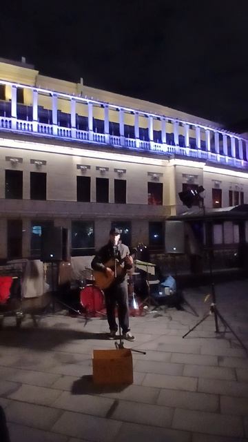 Уличный музыкант