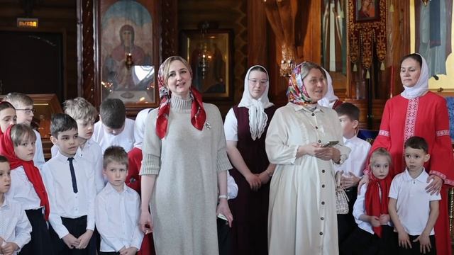 Пасхальные поздравления от воскресной школы и солистов хора Пятницкого