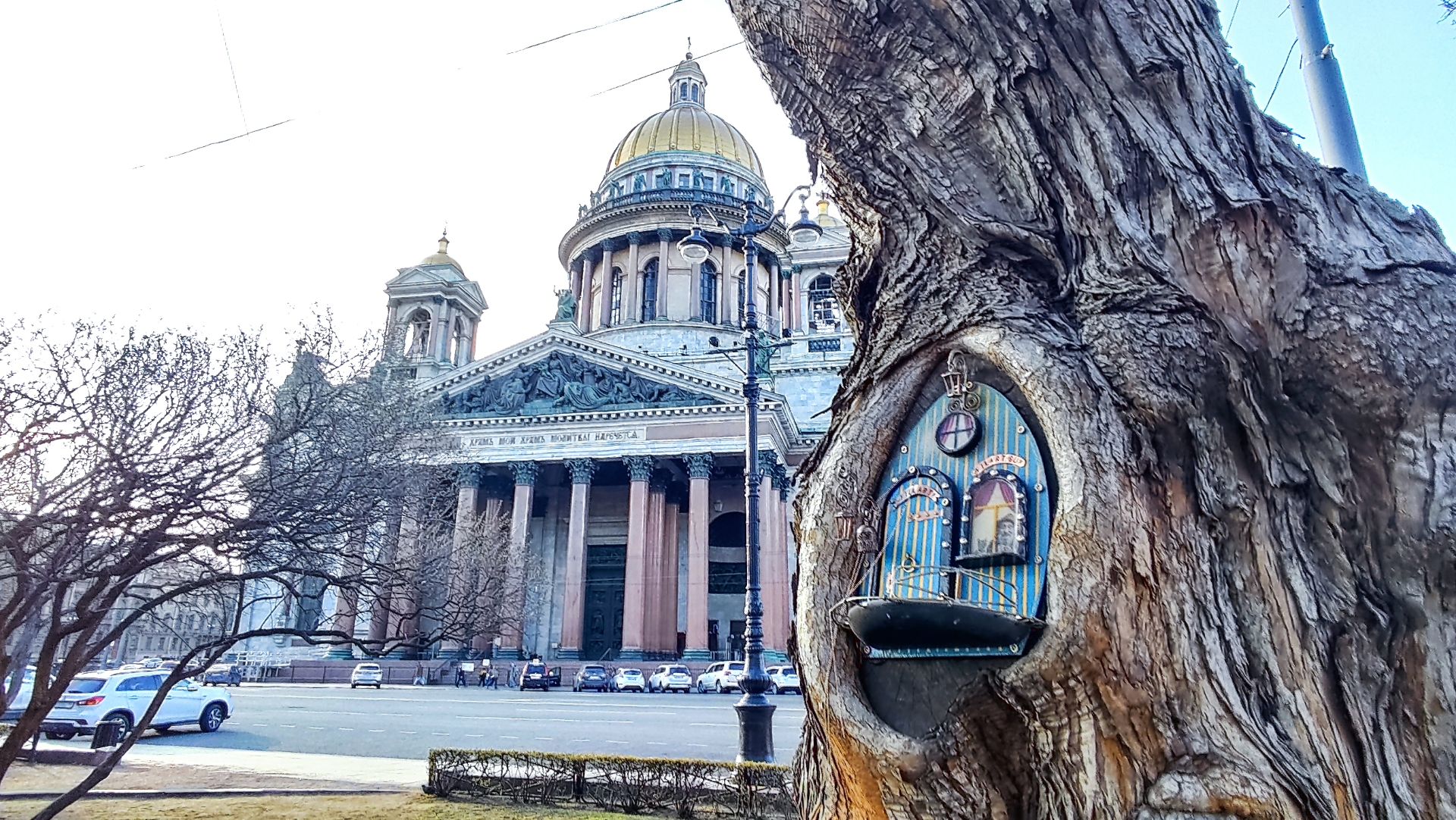 Необычные арт- объекты Петербурга