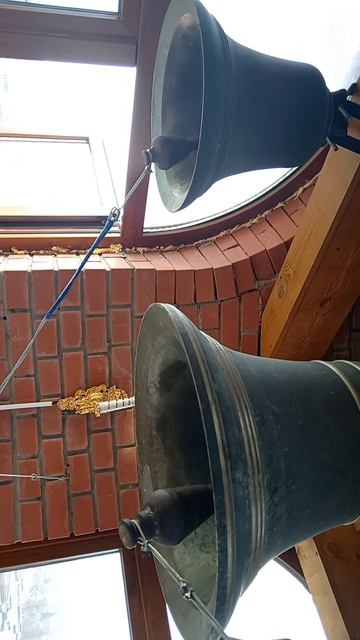 колокола звонил счастье выпало