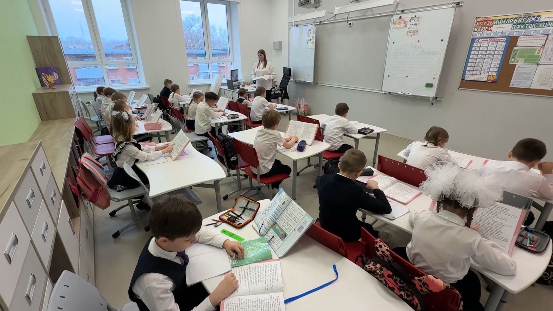 Родителям будущих школьников напомнили, как записать ребенка в 1 класс