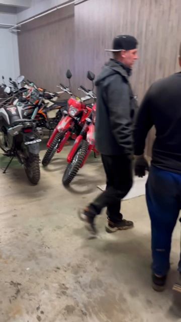 Димон король коробок