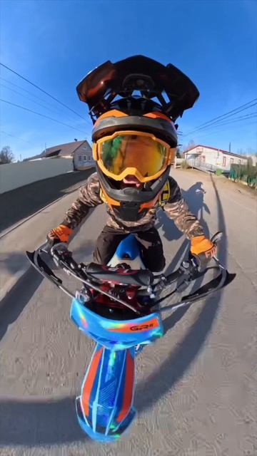 Оцените покатушку от 1 до 10😎