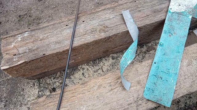 делаем крючок на самопальную дверь