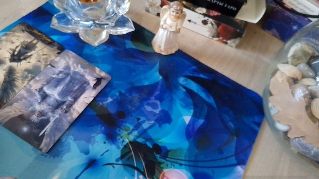 Расклад Таро- Переломный момент в вашей жизни.В чем?