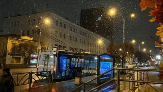 Хрусталинки, мелькающие в свете