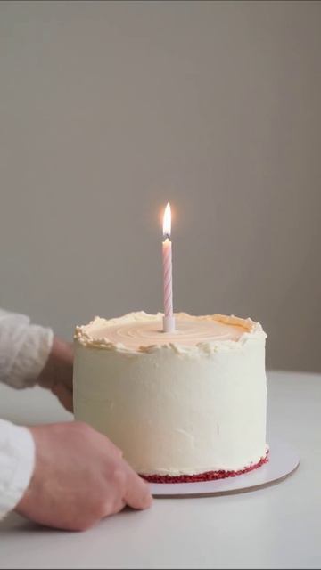 С днем рождения! Загадайте желание! #торт #свеча #счастье