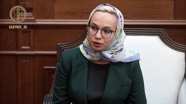 Рамзан Кадыров и Дарья Мартынкина обсудили запуск цементного завода до конца года