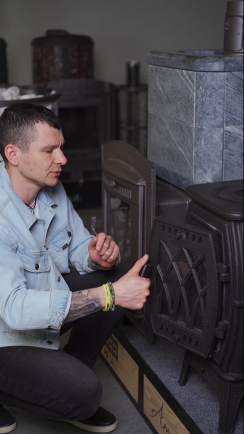 Просела дверца для печи? Решение есть!