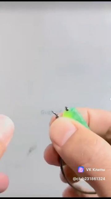 Как надеть виброхвост на крючок.