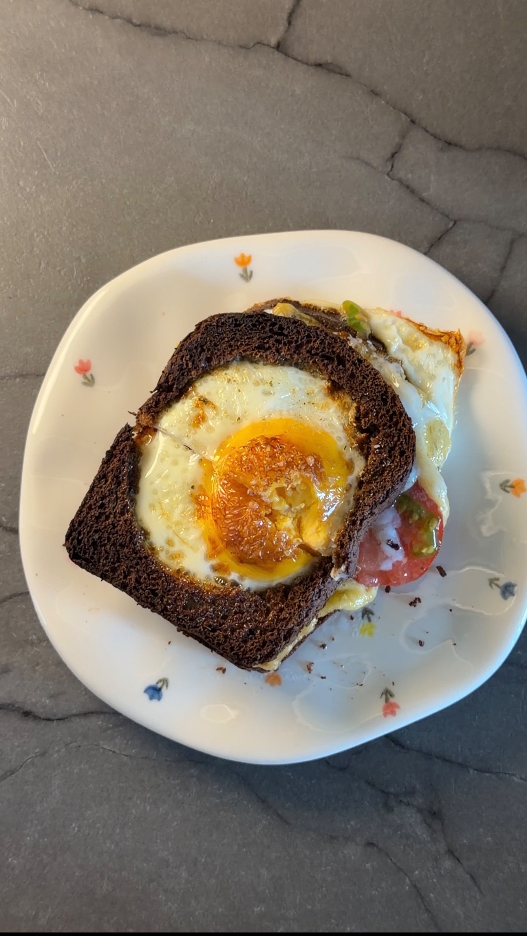 Бутерброд с яйцом