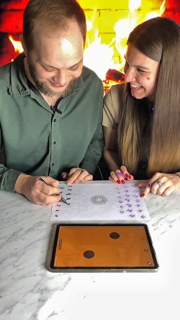 Закрась цветочек первым