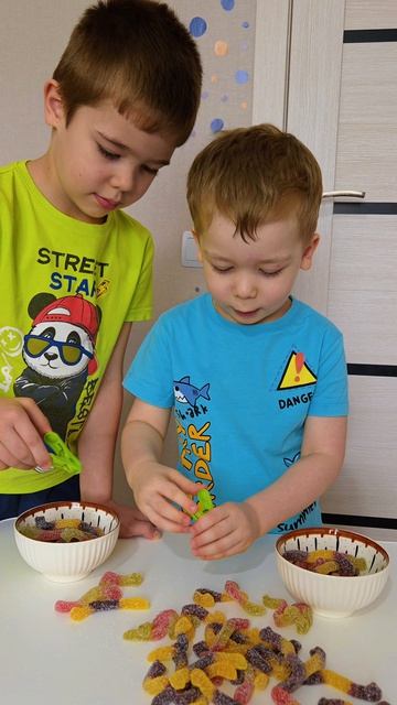 Кто больше соберёт червячков