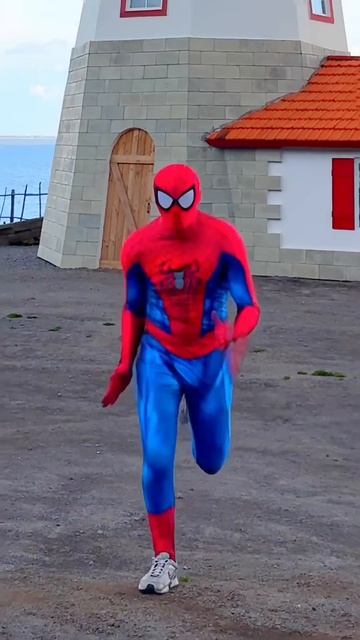 Spider-Man Runs To The Rescue #spiderman