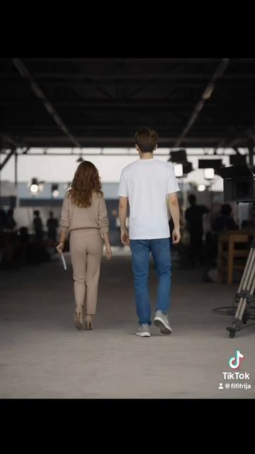 кадр #ТриДевченкиИболбес