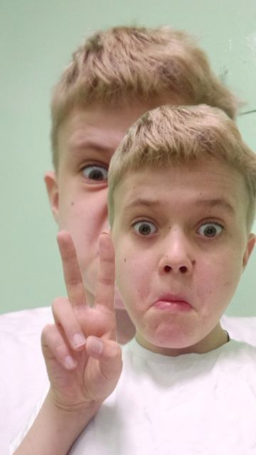 Эдит на меня и мою двоюродную сестру