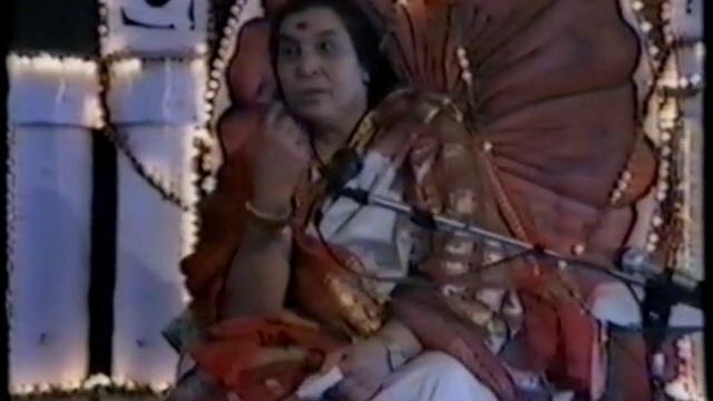 13.01.1983 г. Шри Сарасвати Пуджа.
 Дулия. Насик. Индия.
29:15