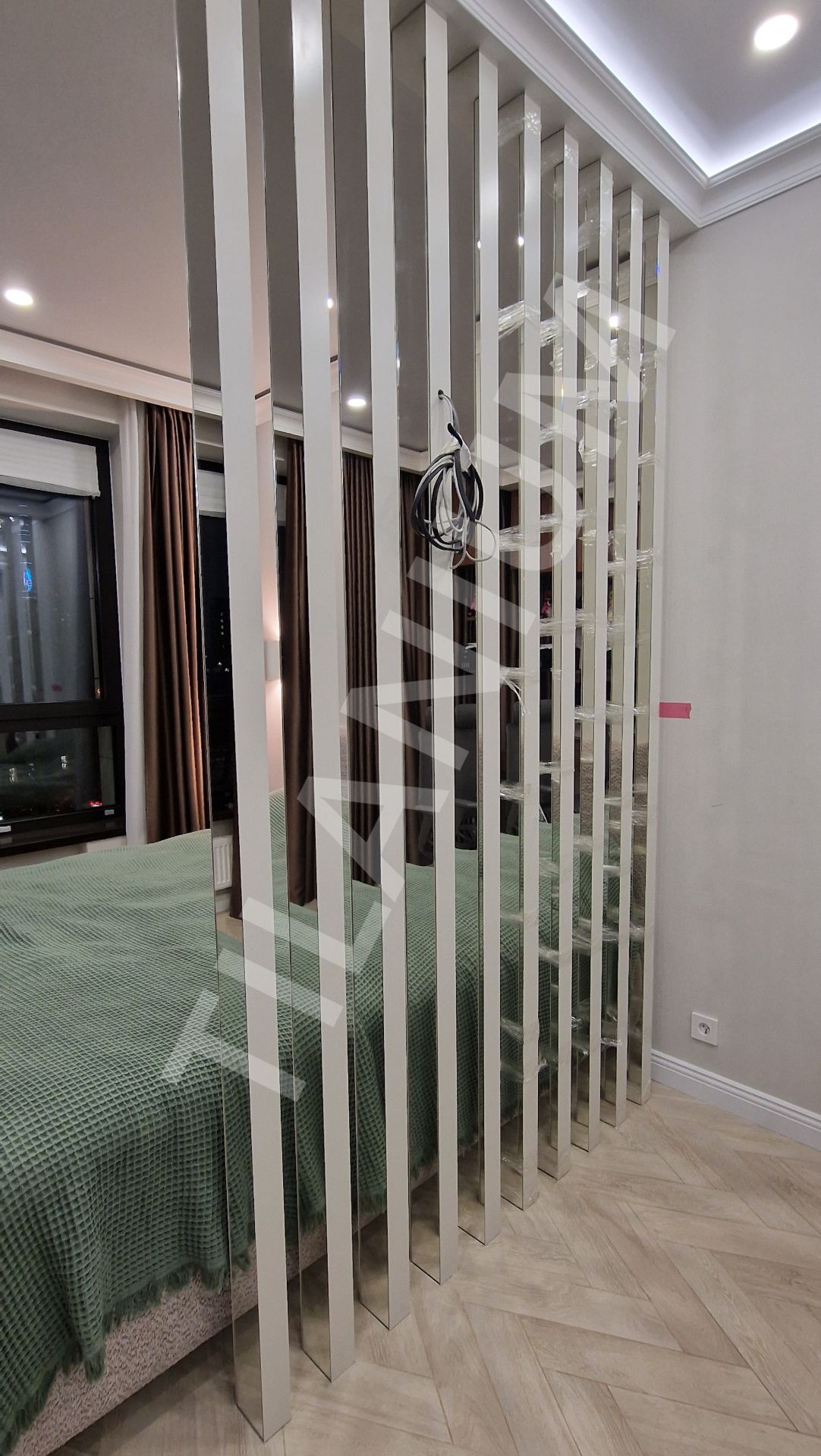 Зеркальные колоны