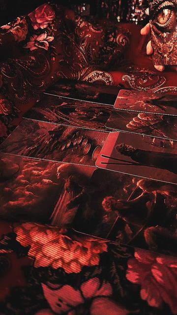 Позовёт на свидание? 💑ТГК: Чернознатка @Chernoznatka🌙 #чернознатка #ведьма #тарорасклад #свидание