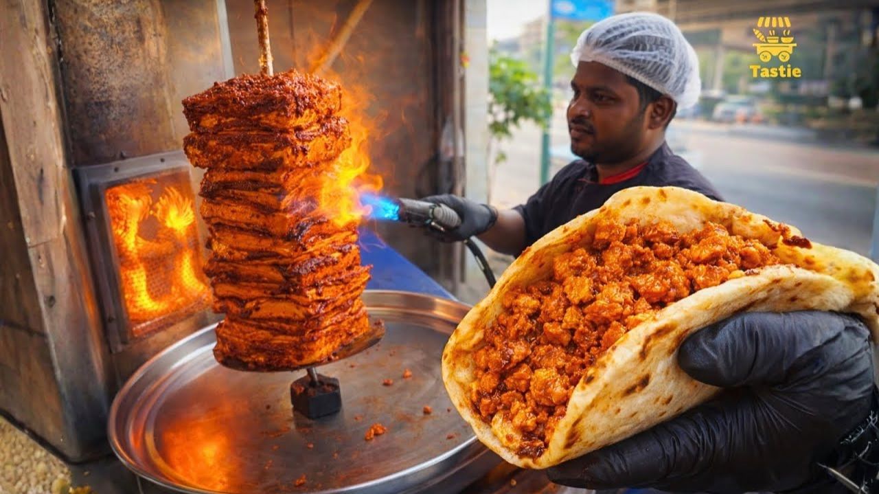 Самая острая в мире Панир–шаурма - Уличное блюдо на костре в Индии