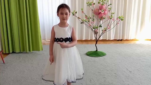 А.Барто «Скворцы прилетели» Исаева Нелли 6 лет