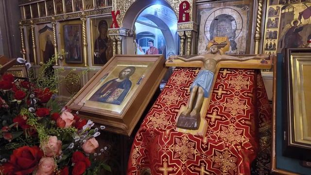 Пасхальная служба в Никольском монастыре в объективе Андрея Сорокина